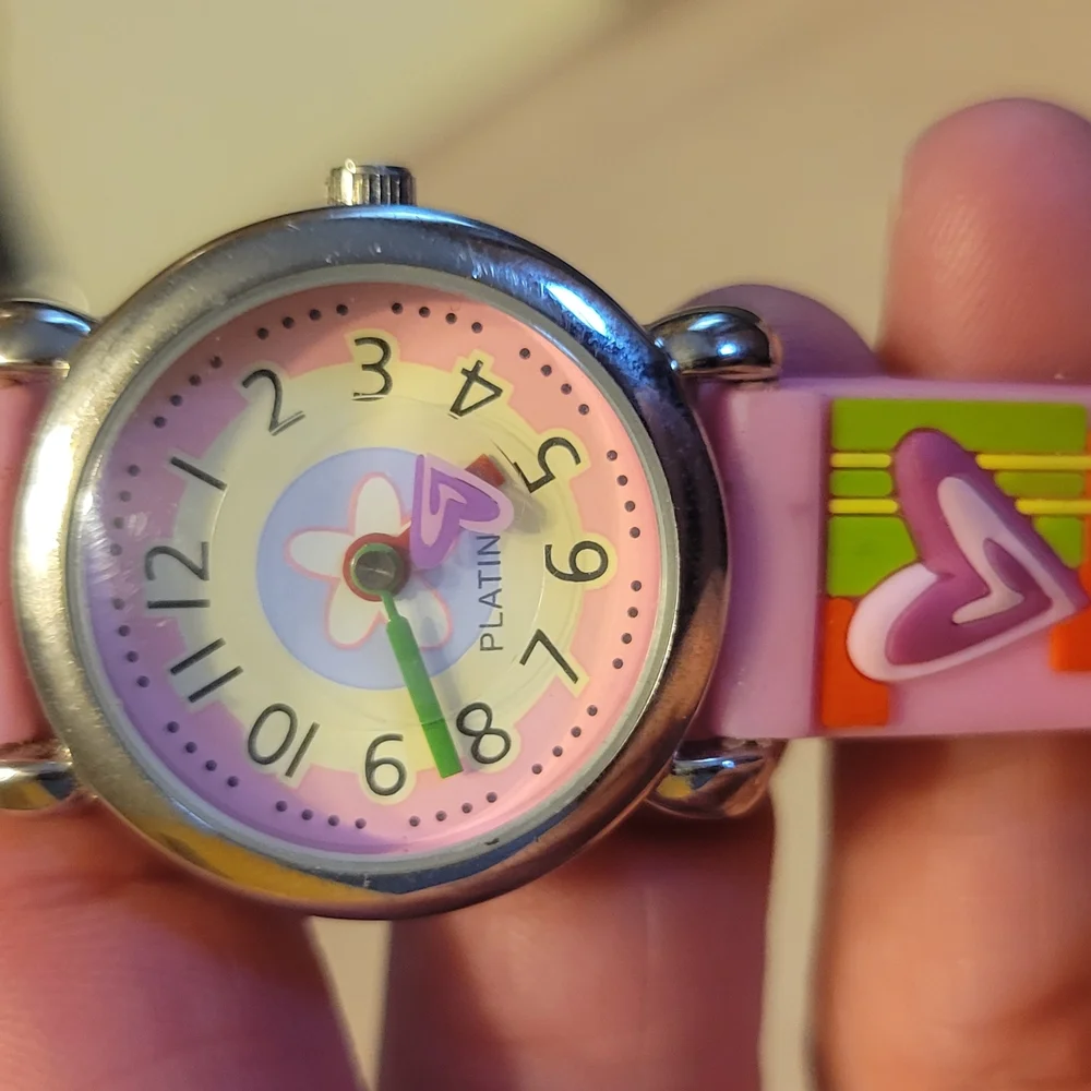Colorful Heart Pattern Watch - Picture 2 of 7